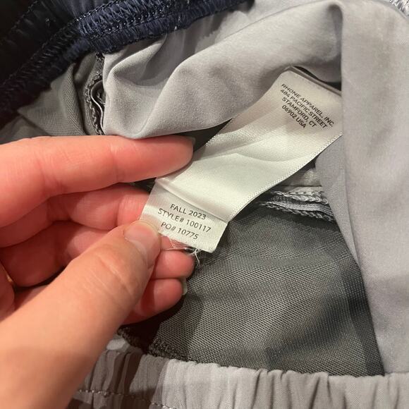 Rhone Men's Mako Shorts Unlined 9" Gray Sz XL Outdoor Active Gorpcore - Picture 2 of 6